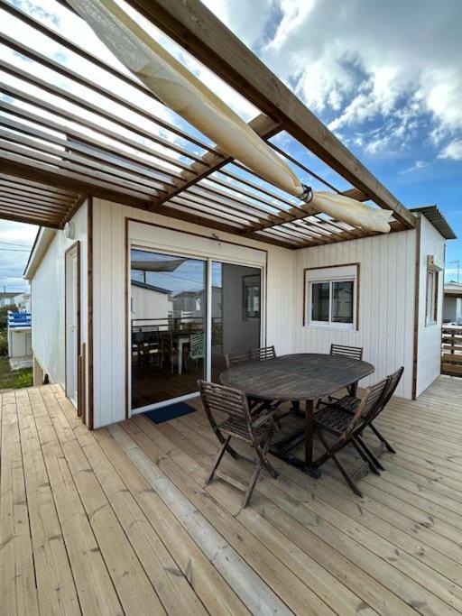 Maison Chalet 200 M De La Plage Climatisation Et Wifi Gruissan Exteriér fotografie